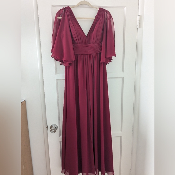 Maroon floor length gown - Picture 3 of 4